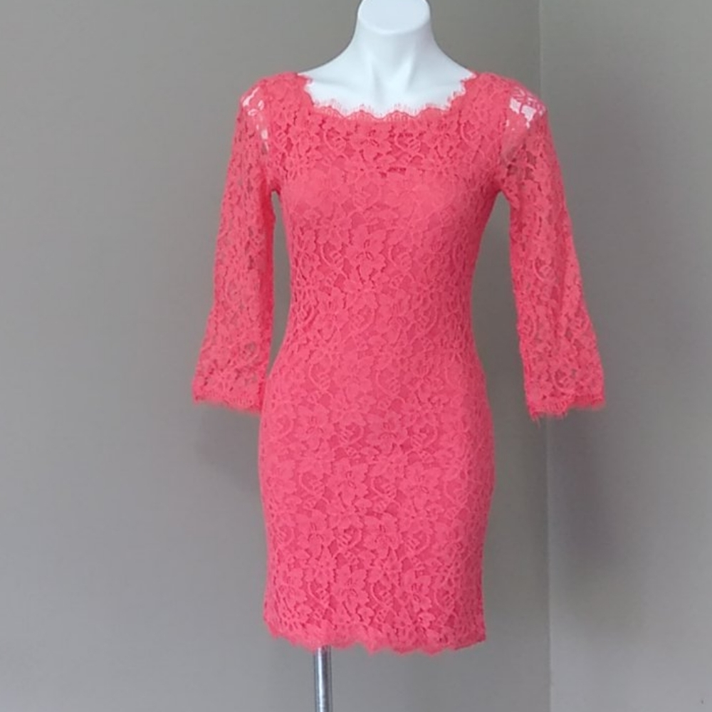 Diane Von Furstenburg Zarita coral mini dress size 4